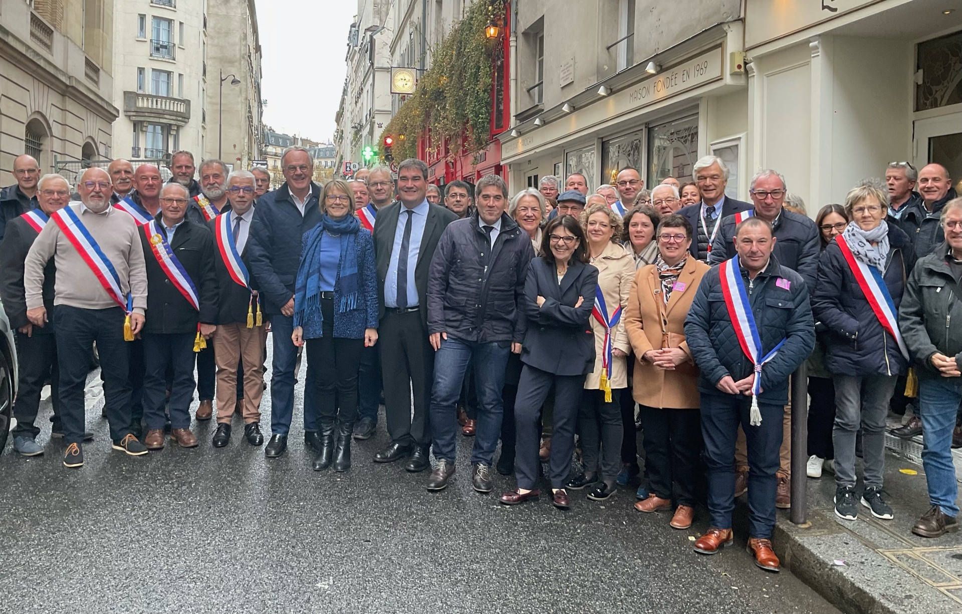 Conduite par le président départemental, Philippe Van-Hoorne, une délégation d’élus ornais était au Congrès des Maires de France, dès mardi matin.